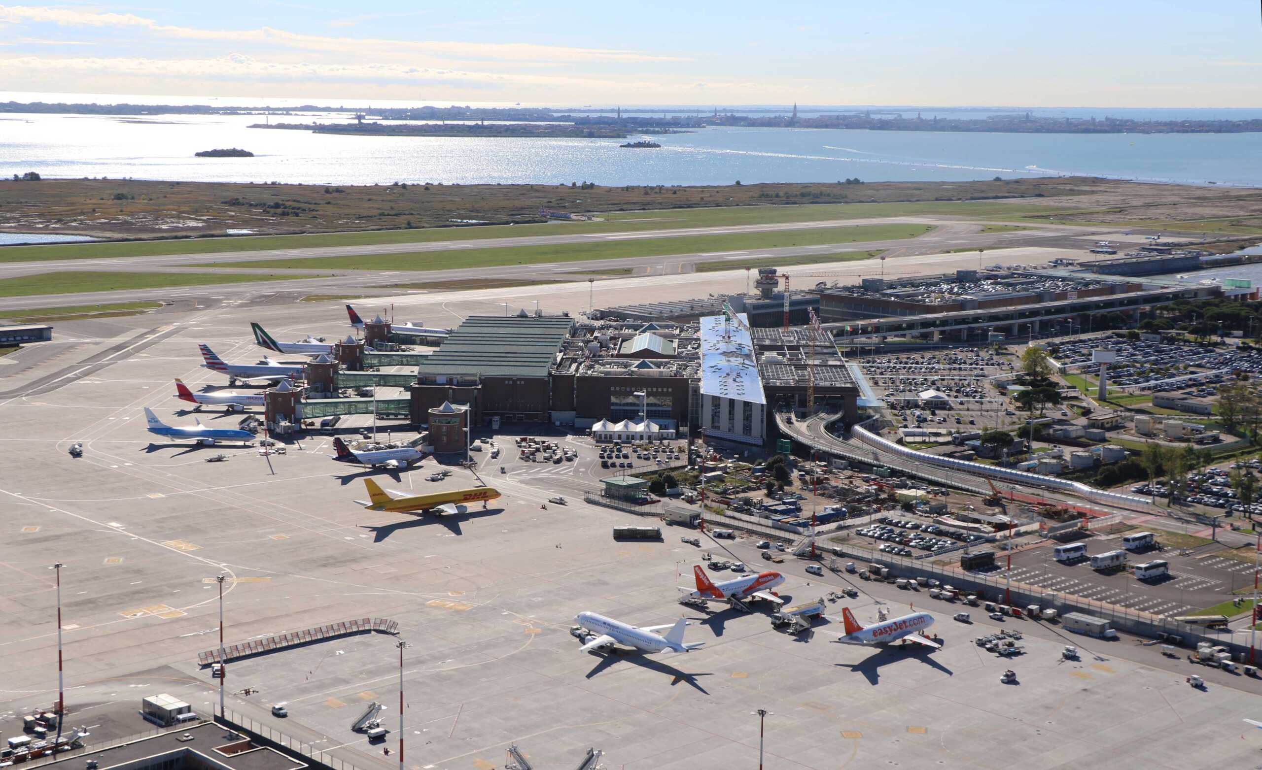 I servizi per i passeggeri in arrivo e partenza all'Aeroporto Marco Polo -  Live Venice