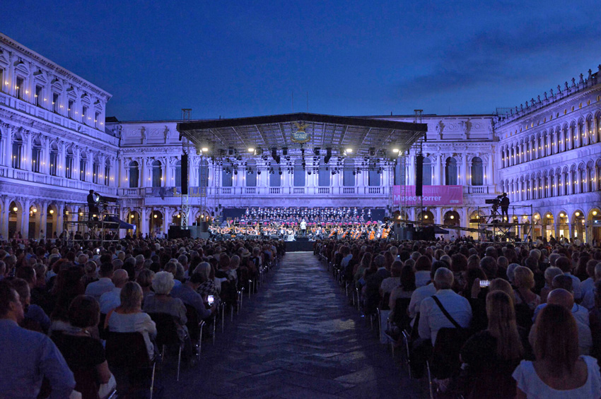 Teatro La Fenice il programma sinfonico e lirico fino a capodanno 2024